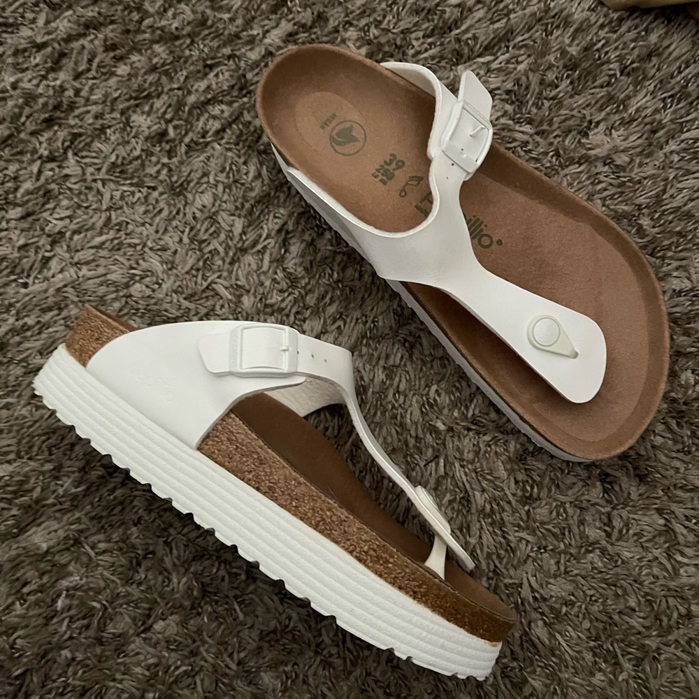 Birkenstock Stylish White Platform Sandals